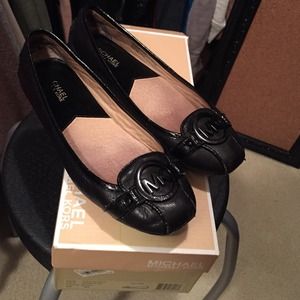 Michael Kors flats