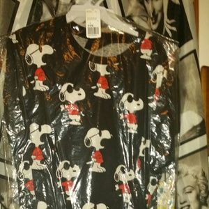 Snoopy t shirt