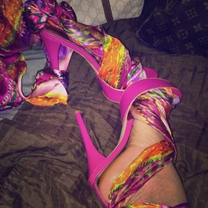 Size 8 bebe lace up heels