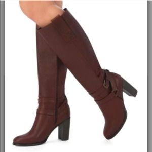 Brown boots (justfab)