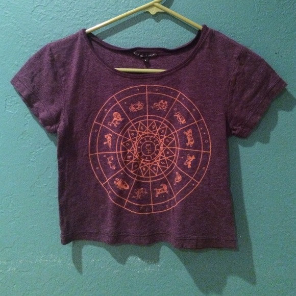 ✨BUNDLE✨ UO crop top/ brandy Daisy crop top