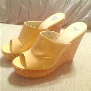 Dee keller cork wedges