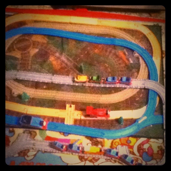 Tracks n much more Thomas n friends