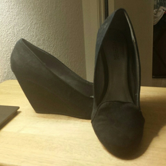 Navy Blue suede wedges - Picture 1 of 2
