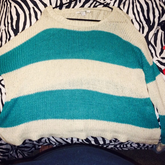 Tan and turquoise thick long sleeve sweater