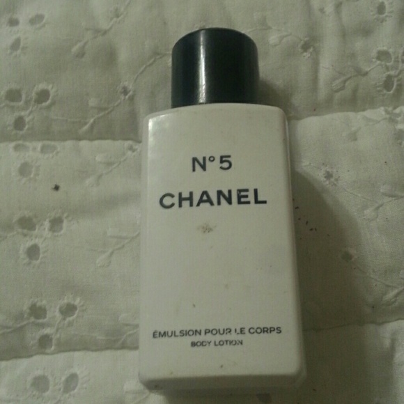 ☆♥☆♥☆♥Chanel no. 5 lotion PRICE REDUCED 10%♥☆♥☆♥☆