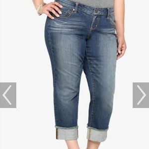 Torrid boyfriend cropped jeans
