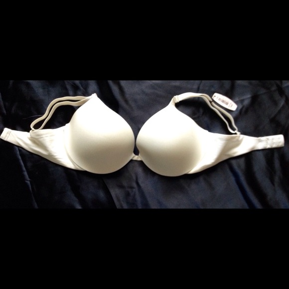 Victoria's Secret  Plunge front 34DD w/tags!