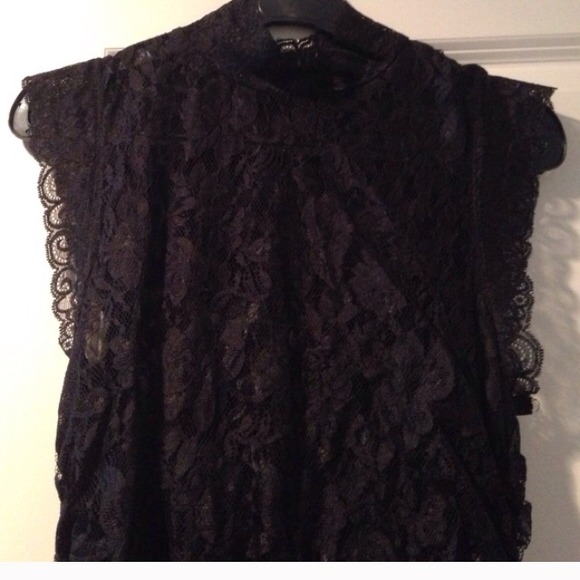 Sold💜Pretty Black lace mini dress
