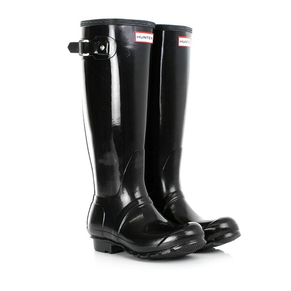 Hunter black gloss rain boots