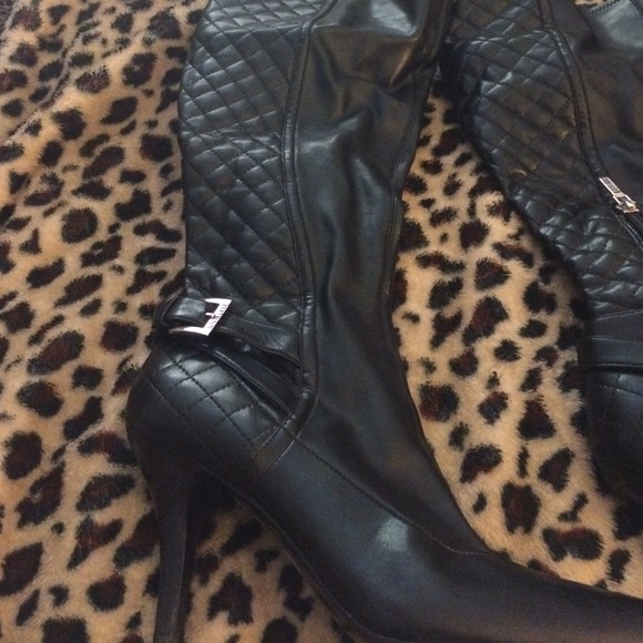 Guess Boots👢👢👢