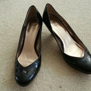 Banana Republic Black Lizard Pumps PRICE DROP!