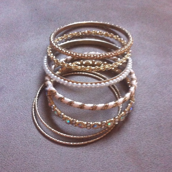 Bracelet