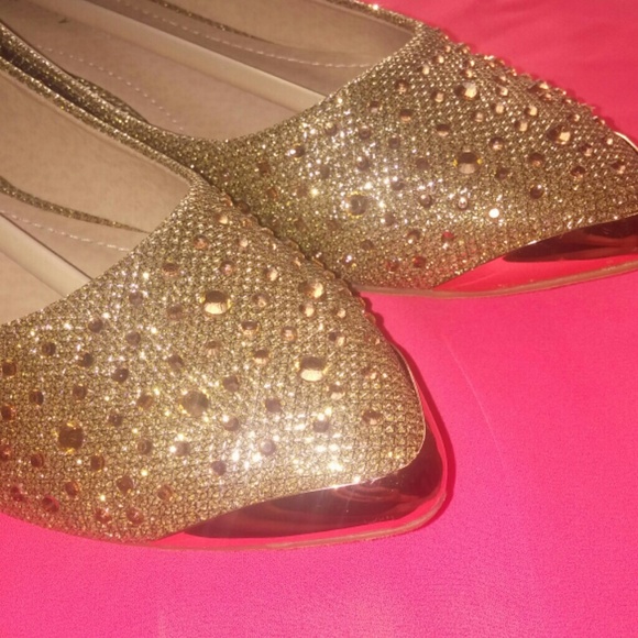 🚫SOLD🚫 Gold Cap Rhinestone Flats - Picture 2 of 4