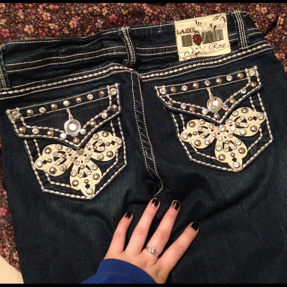 L.A Idol jeans, no stains, rips, mint condition.