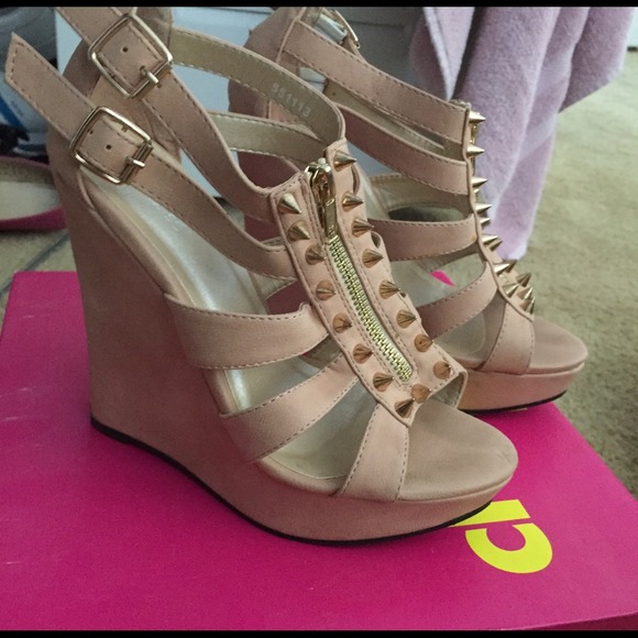 Beige wedges