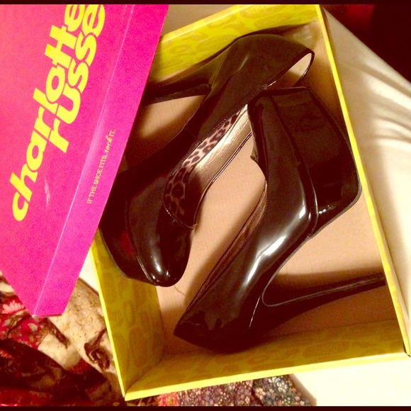 Charlotte russe pumps, only worn once to prom. Sz8