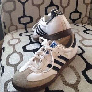 Classic Adidas Sambas size 4 (Mens size)