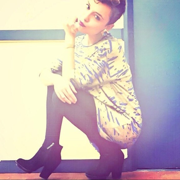 🔴SOLD🔴T-shirt Dress - Picture 3 of 3