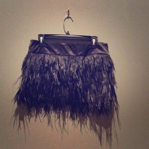 Bebe size 4 ostrich feather skirt