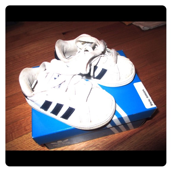 5c toddler shell toe Adidas SOLD