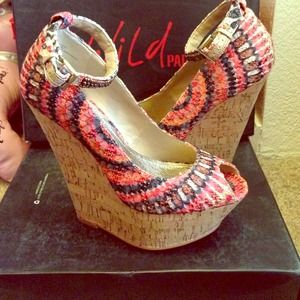 Jezebel Wedges