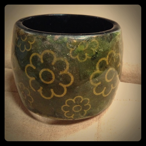 Green bangle