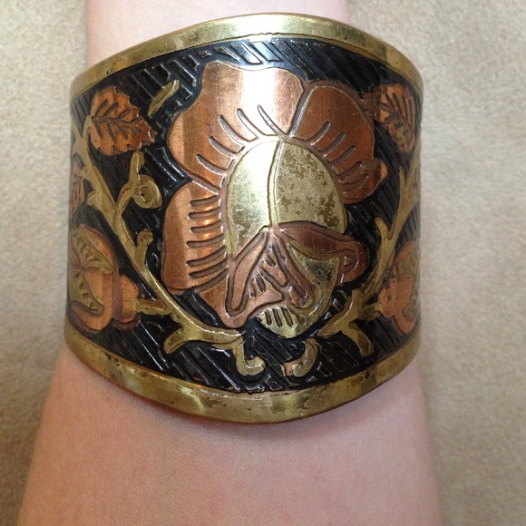 Copper bangle - Picture 2 of 2