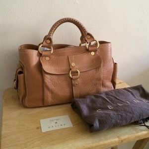 Pre-owned Celine Booggie Handbag in color camel
