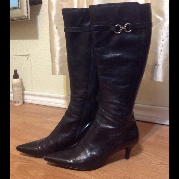 Black Bandolino Boots.