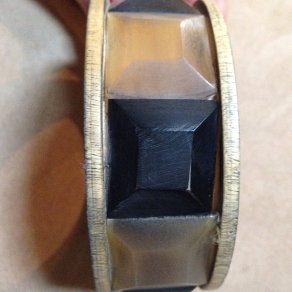 Bangle bracelet - Picture 3 of 3