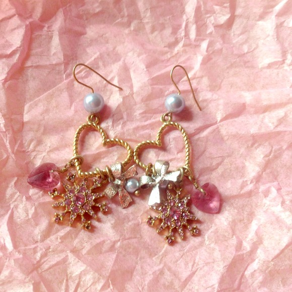 BETSY JOHNSON PINK SNOWFLAKE EARRINGS