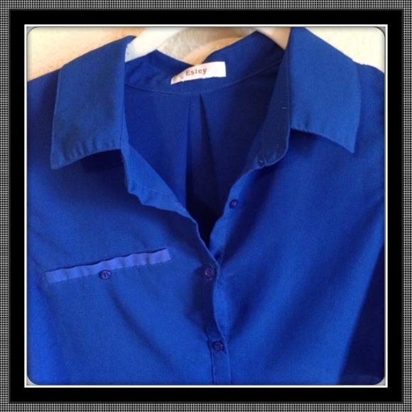 🐞Blue Blouse🐞 - Picture 2 of 4