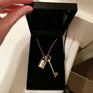 Victoria secret necklace bundle trade for talitha