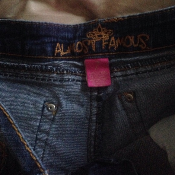 Almost famous cut off dark denim shorts - Picture 4 of 4