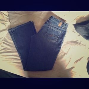Maurices jeans