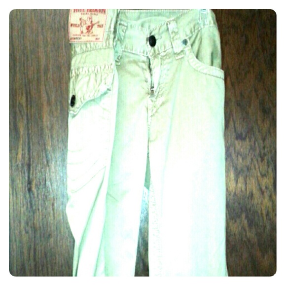 True Religion World Tour kahkis
