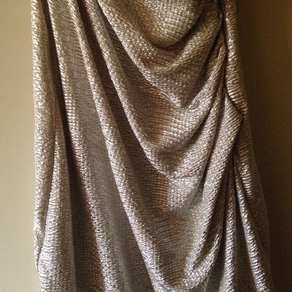 Maggy London Gold Silver Dress with embellishment - Picture 2 of 4