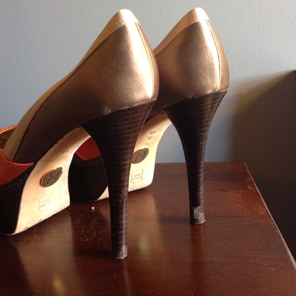 🎉🎉SOLD BUNDLED🎉🎉 Bebe stilettos - Picture 2 of 4