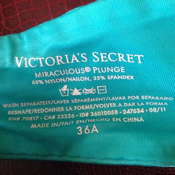 VS bedazzled back straps move bombshell - Picture 3 of 3