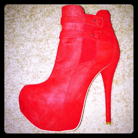 Shoe Dazzle Shoes - 🔴 Pansy by ShoeDazzle...Red...7.5...