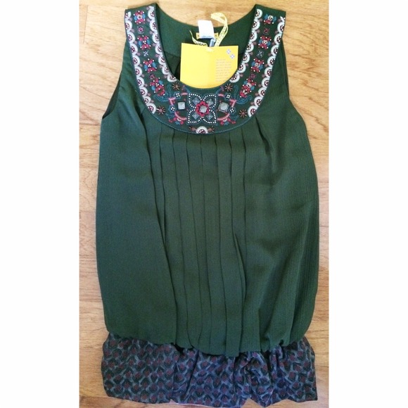 Green Aztec top