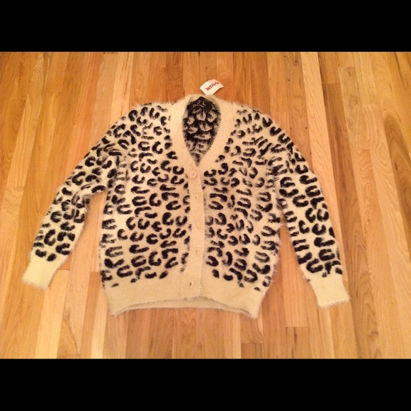 POL ChEETAH CARDIGANS SZ SMALL! NEW!