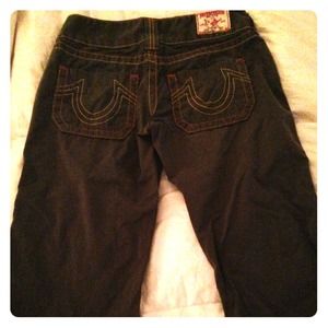 Last Price drop!!!!  True Religion Capri