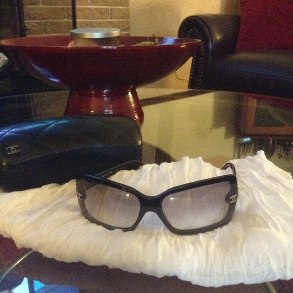 100% AUTHENTIC CHANEL SUNGLASSES