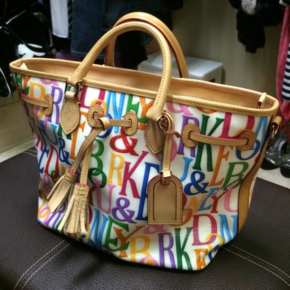 Dooney&bourke hand bag/tote "authentic "