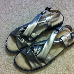 💕Clearance! 💕Naturalizer summer sandals size 7