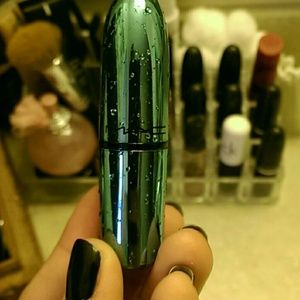 *Bundle*Alluring Aquatic Lipstick & Bra Set