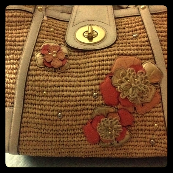 Additional pics of coach bag and shoes