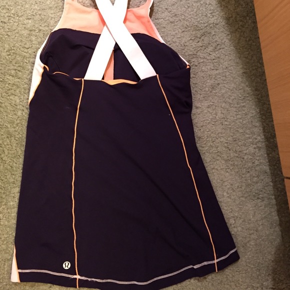 Lululemon top - Picture 2 of 3